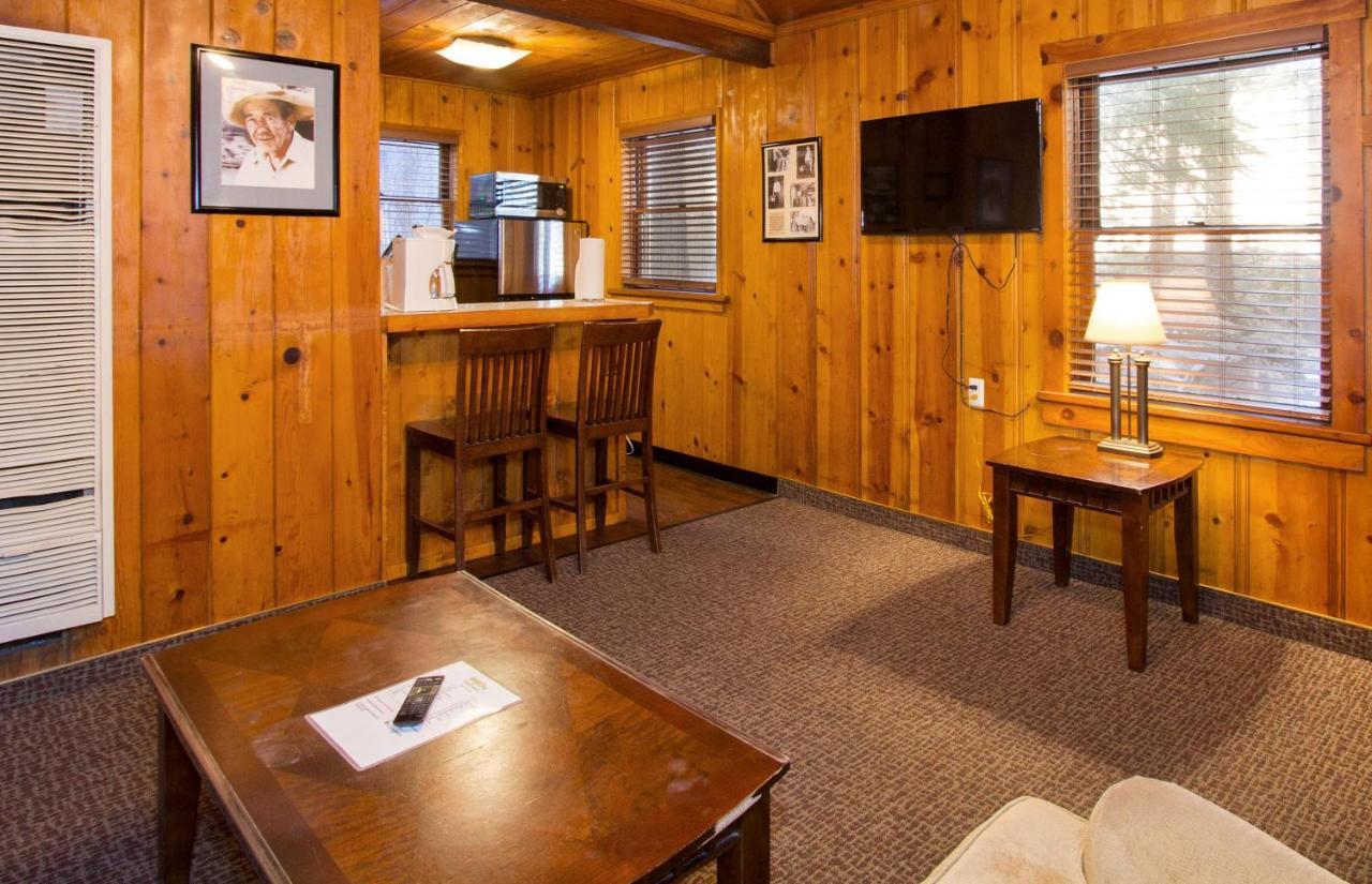 Holiday Haus Mammoth Lakes Exterior photo